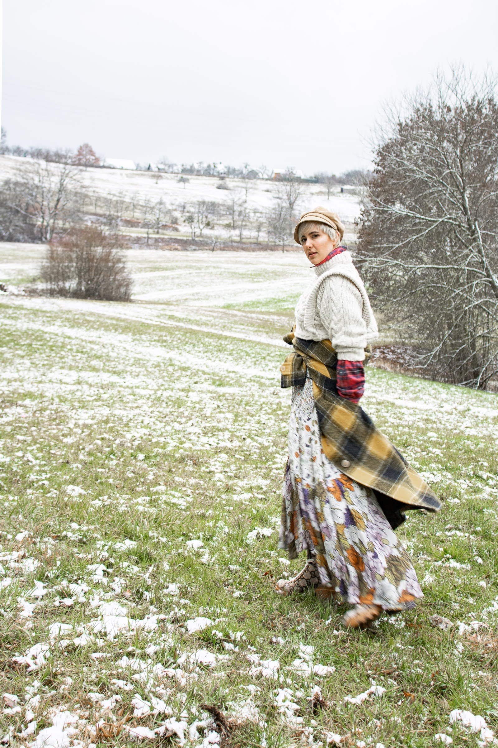 What is Cabincore: English country style with @RebeccaInEurope